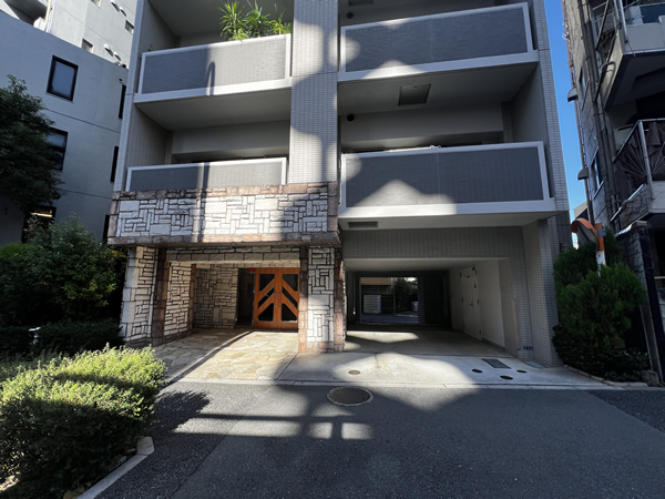 アイディーコート東新宿の外観