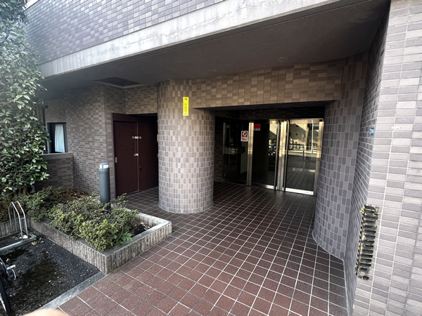 プレール西新宿の外観