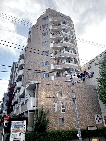 ロイヤルアメニティー西戸山の外観