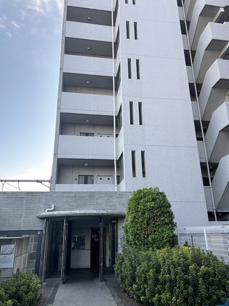 プレールドゥーク新大久保の外観