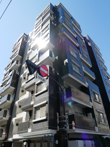 大森ナショナルコートの外観