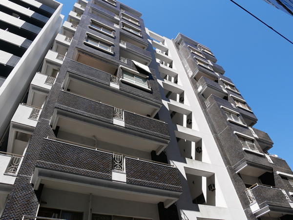 大森ナショナルコートの外観