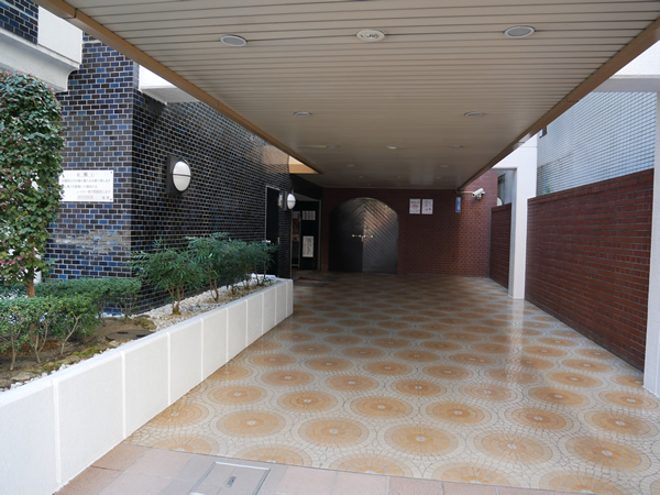 大森ナショナルコートの外観