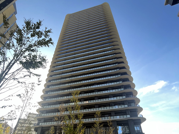 プラウドタワー目黒MARCの外観