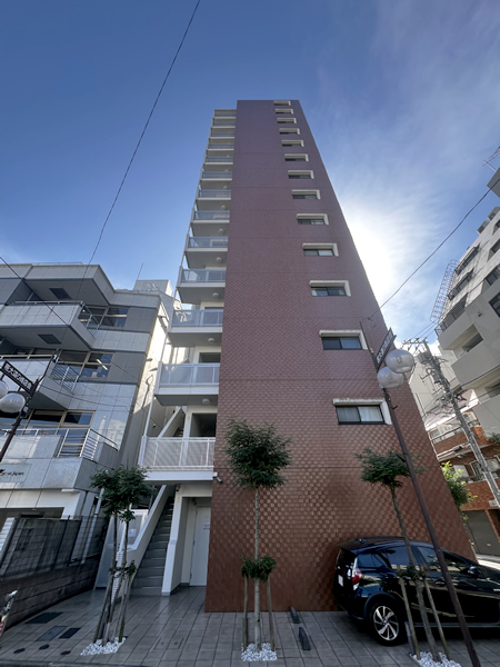 コンシェリア新宿イーストの外観