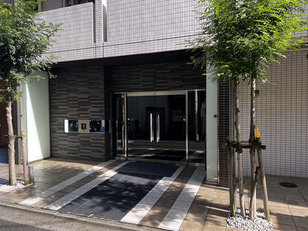 コンシェリア新宿イーストの外観