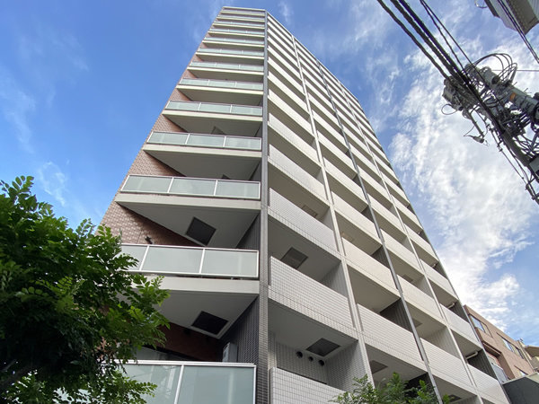 コンシェリア新宿イーストの外観