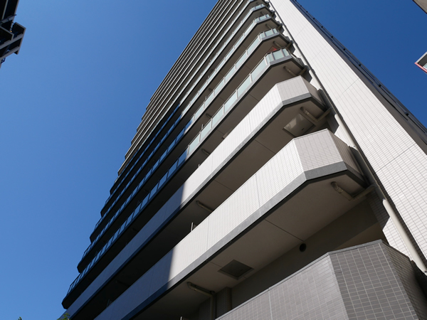 プレシス八王子の外観