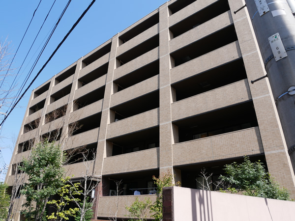 アビダスたまプラーザの外観