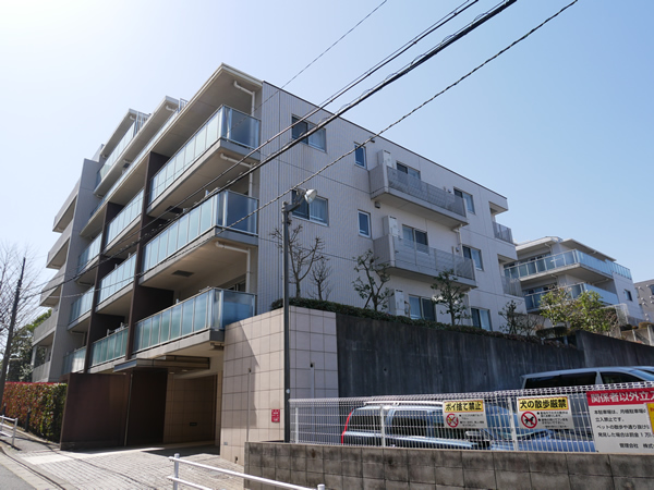 イトーピアたまプラーザセレスの丘の外観