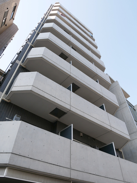 ルリオン初台の外観