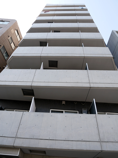 ルリオン初台の外観