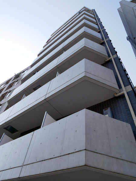 ルリオン初台の外観