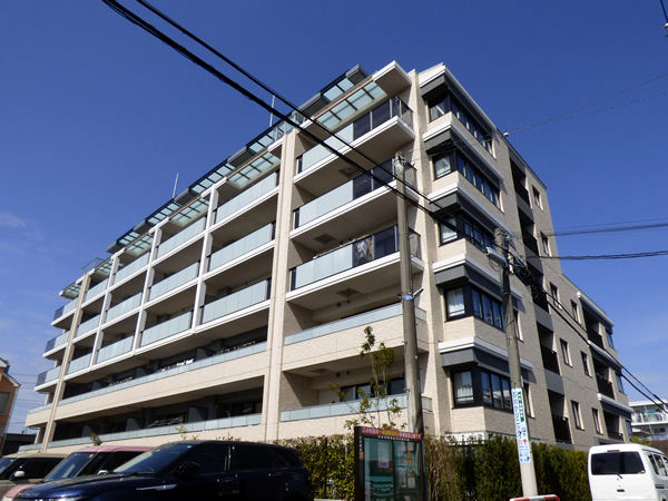 プラウド中央林間の外観