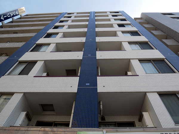 パール伊勢佐木通の外観