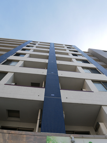 パール伊勢佐木通の外観