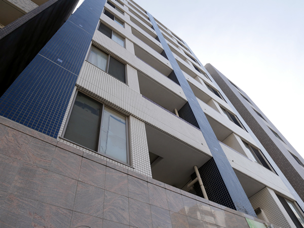 パール伊勢佐木通の外観