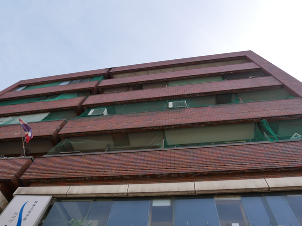 ストーク田名瀬ビルの外観