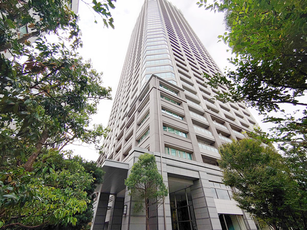 Ｔｏｍｉｈｉｓａ　Ｃｒｏｓｓコンフォートタワーの外観