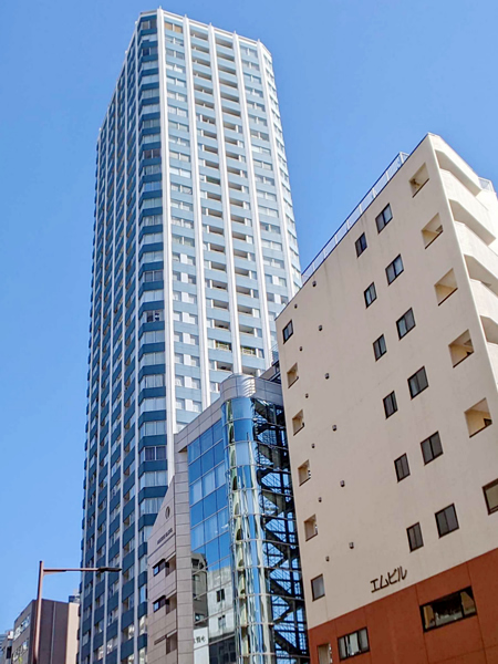 シティタワー新宿新都心の外観