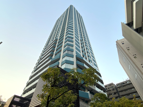 シティタワー新宿新都心の外観