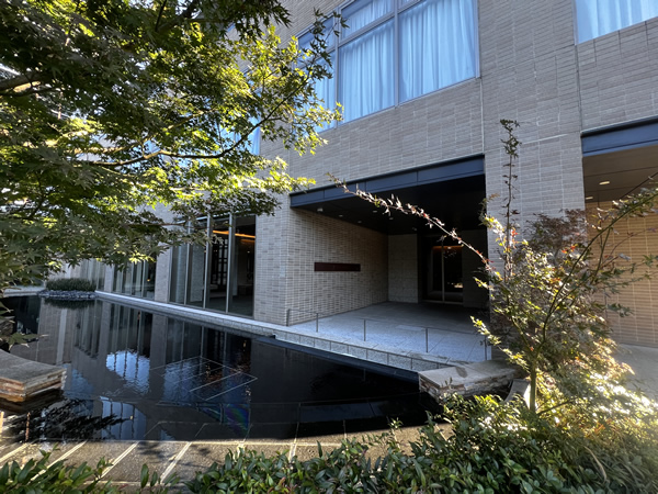 ザ・パークハウス西新宿タワー60の外観