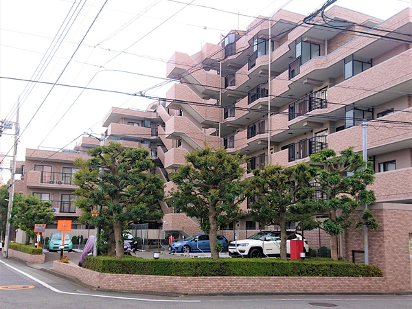 ライオンズマンション昭島の外観