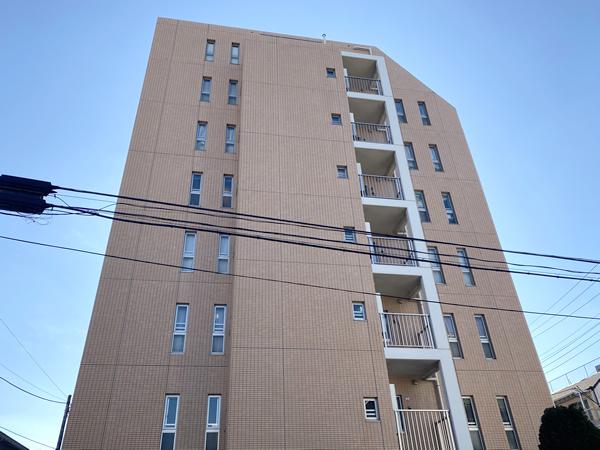 ラヴィドール田無ステーションフロントの外観