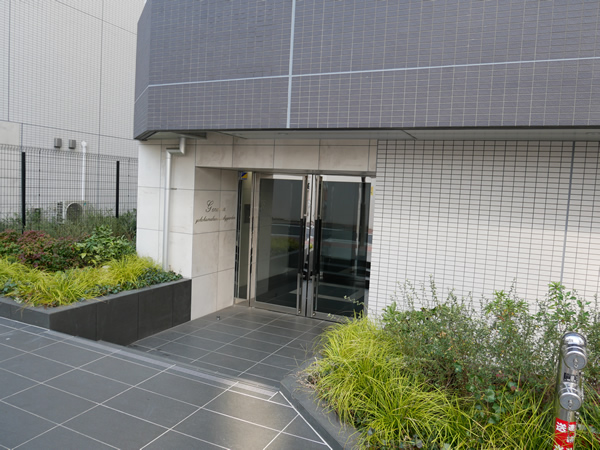 ジェノヴィア横浜関内スカイガーデンの外観