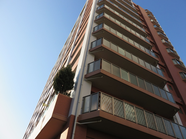 グリーンコート海老名4番館の外観