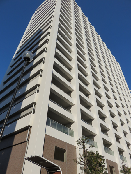 ビナマークスウエストの外観