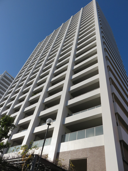 ビナマークスイーストの外観