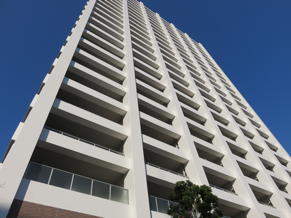 ビナマークスイーストの外観