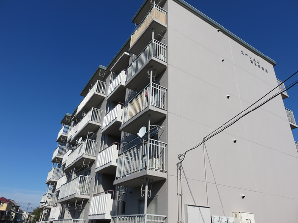 エクレール第2相模原の外観