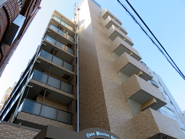 ライオンズマンション上溝の外観