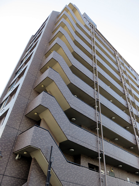 ドラゴンマンション上溝2番館の外観