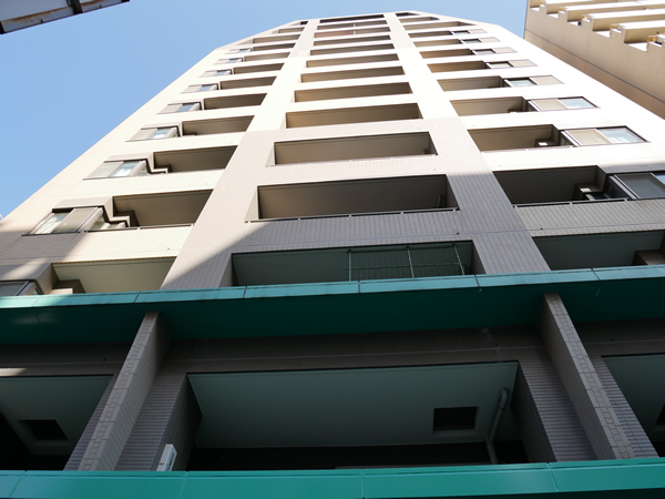 グローリオ横浜関内の外観