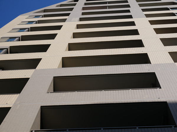 グローリオ横浜関内の外観