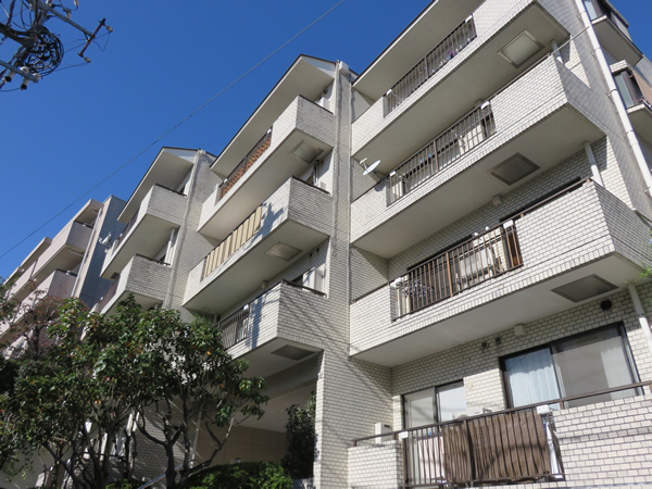 パシフィックパレス新代々木の外観