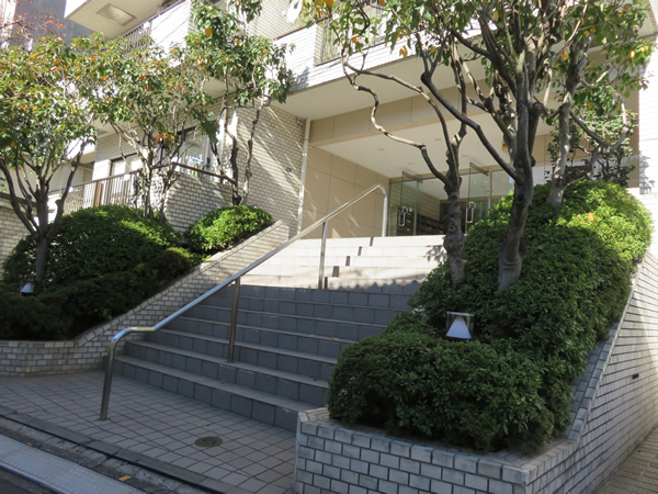 パシフィックパレス新代々木の外観