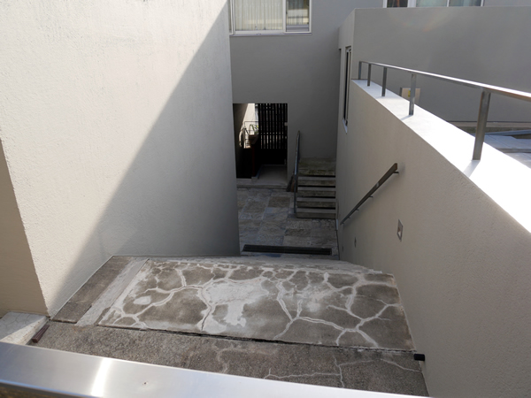 バウス目白御留山の外観