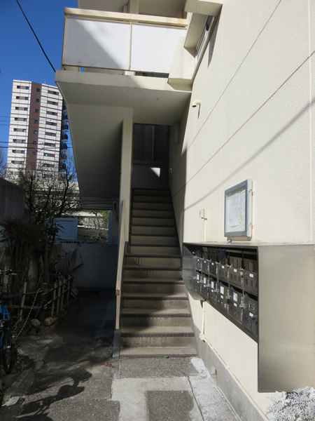 初台レヂデンスの外観