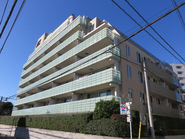 プラウド代々木初台の外観