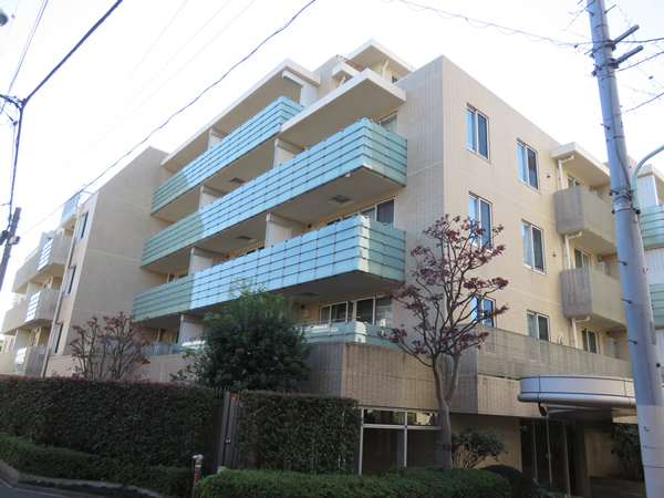 プラウド代々木初台の外観