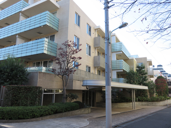 プラウド代々木初台の外観