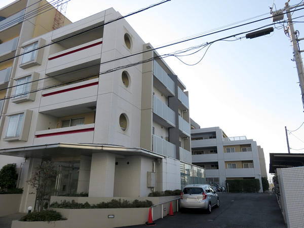 小田急コアロード海老名4の外観