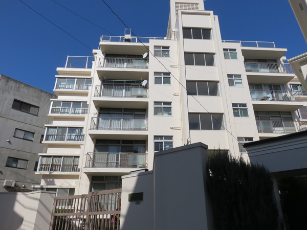 代々木台マンションの外観