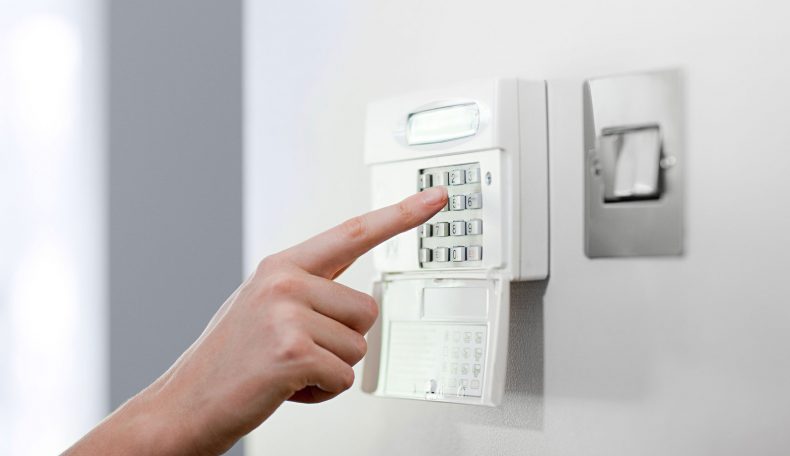 ホームセキュリティがあるとこんなに安心！ 盗難以外にあった我が家の防犯対策