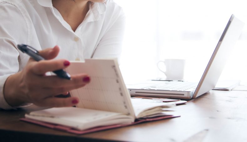 「IT重説」とは？ 賃貸物件の契約手続きはオンラインでスムーズに！対応物件はどう探す？