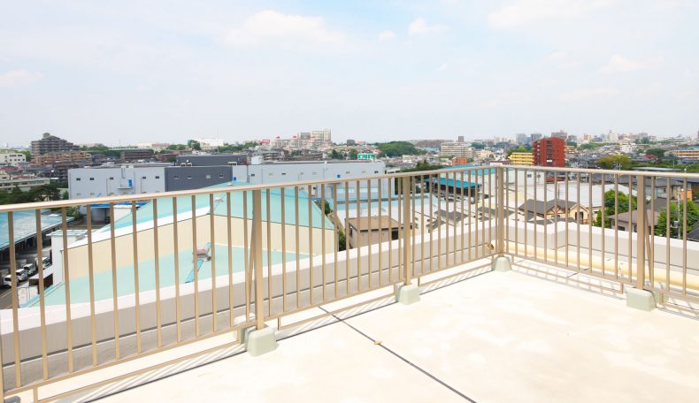 ルーフバルコニー、バルコニー、ベランダの違いは？ルーフバルコニーで充実おうち時間